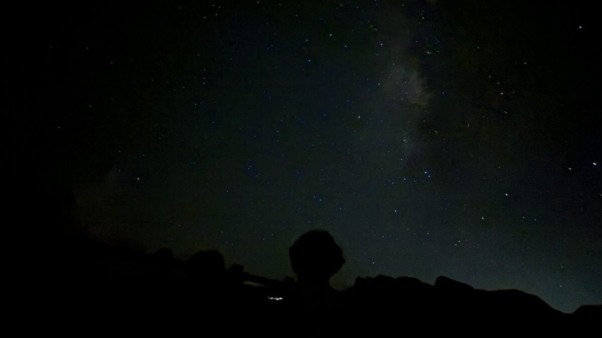 辺戸岬でアイフォン撮影した星空